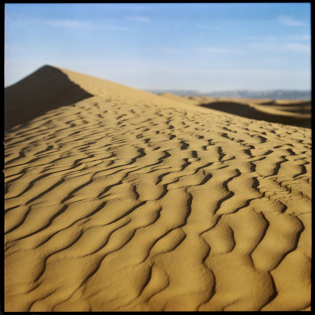 Color image of desert dunes in Marocco