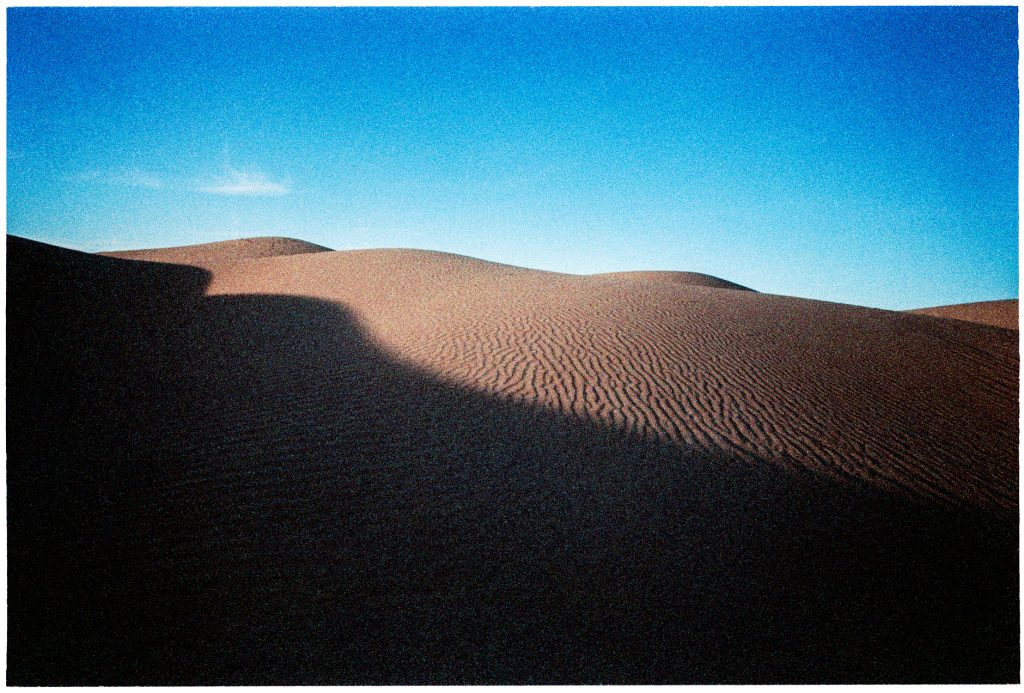 Color image of desert dunes in Marocco